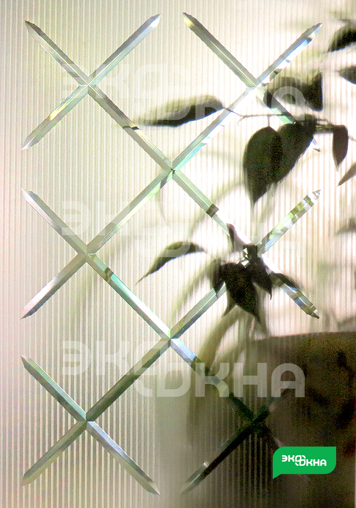 Рифленое стекло Стрип (бронзовое) с алмазной гравировкой
